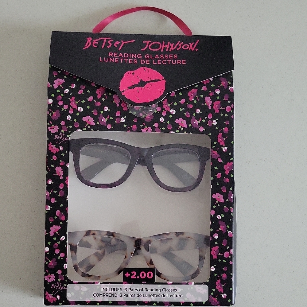 Betsey Johnson Reading Glasses +2.00 Purple and Gray  Set